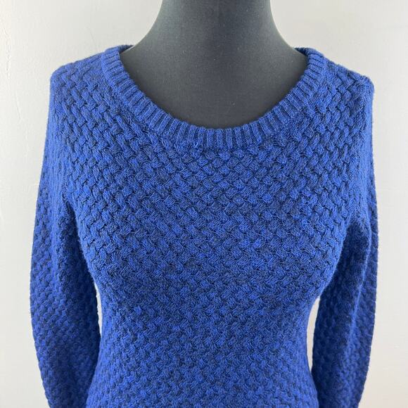 ATHLETA Blue Sweater Wool Ribbed Crew Neck Knit Classic Fit Size X-Small XS - Picture 2 of 8